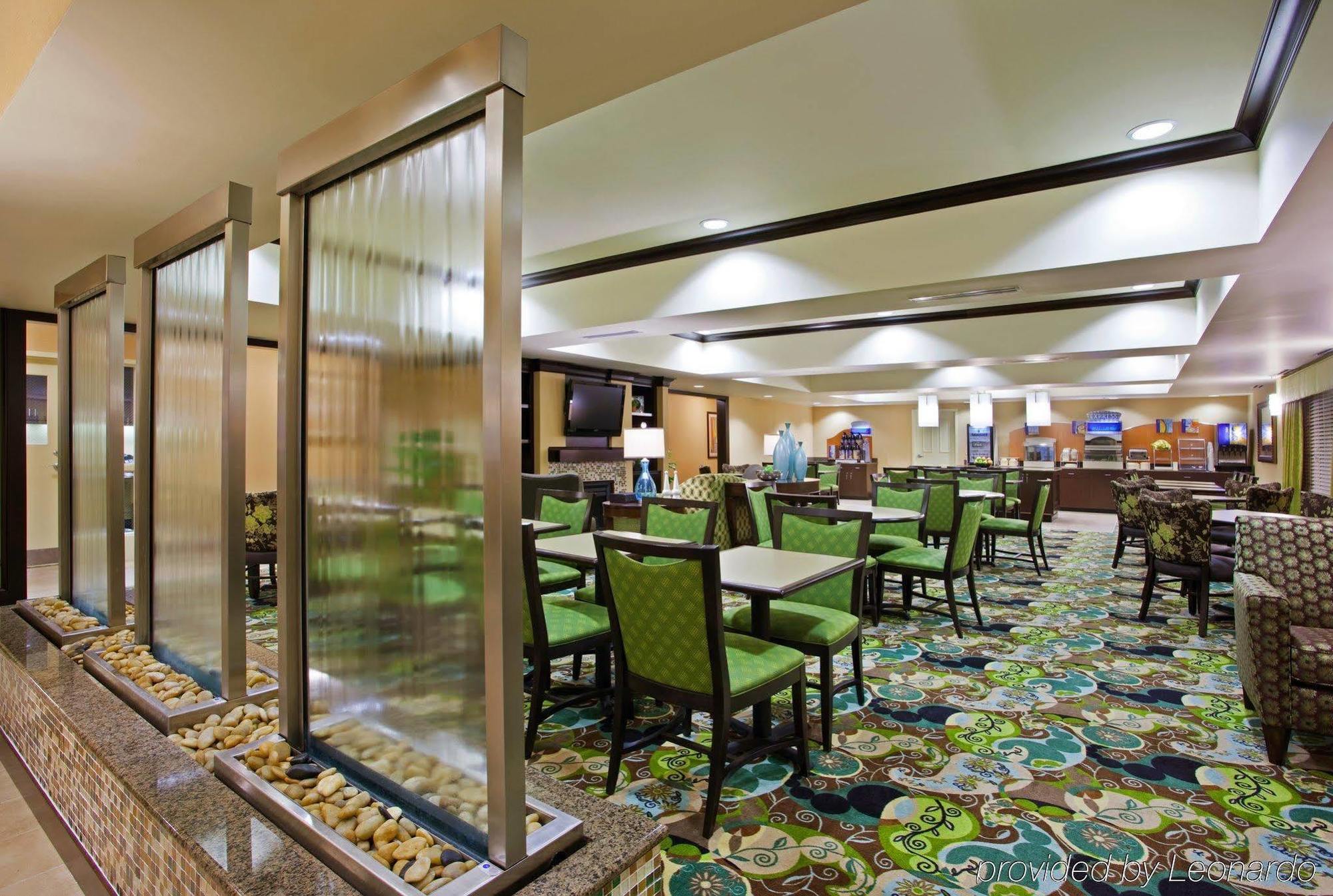 Holiday Inn Express - Columbus - Dublin By Ihg Екстериор снимка